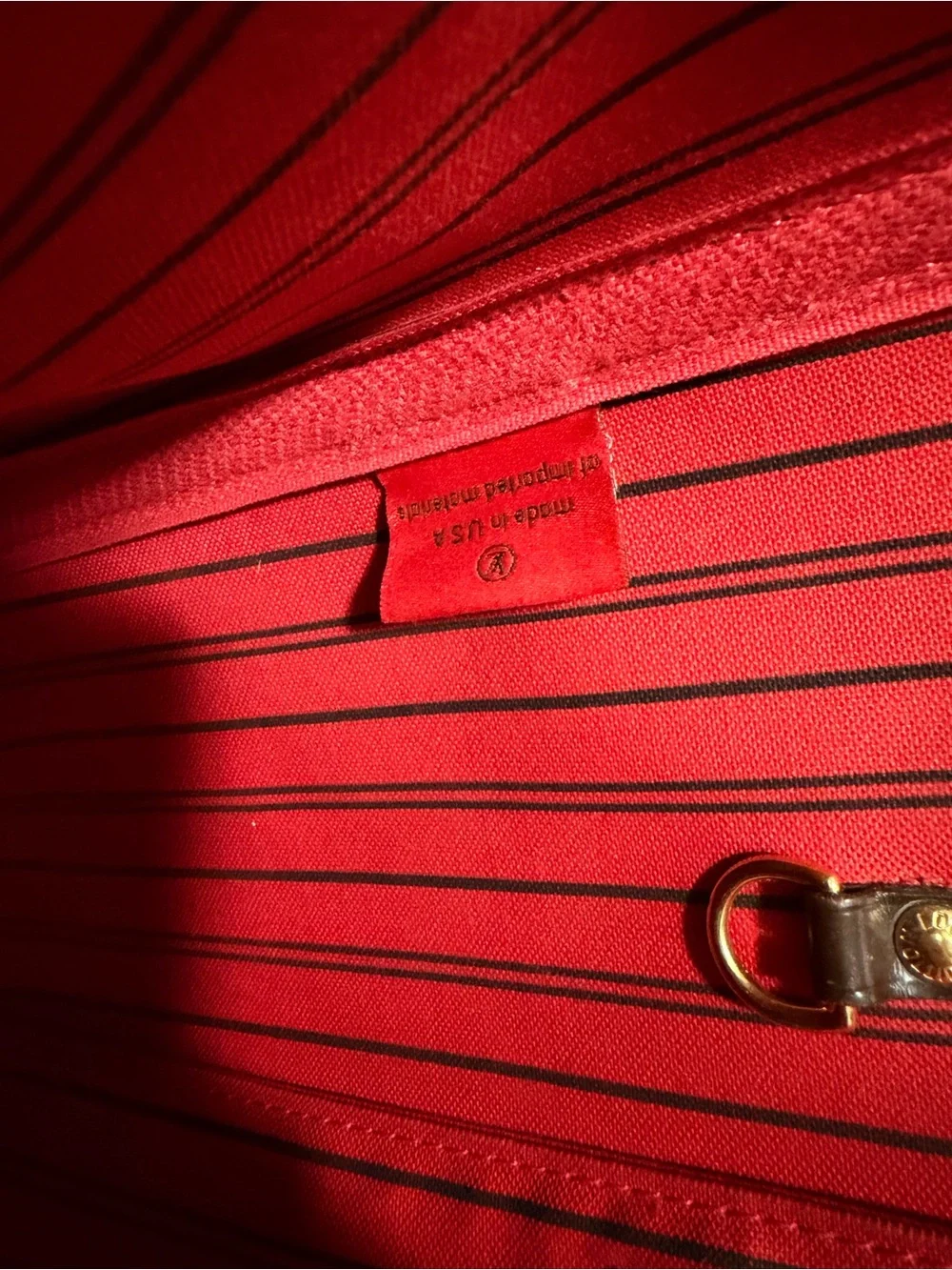 Louis Vuitton Neverfull MM with Red Interior